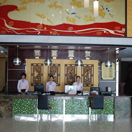 Hua Du Hotel Guilin Exteriör bild