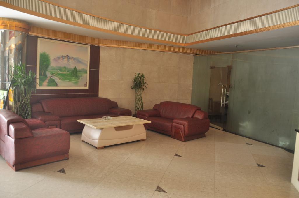 Hua Du Hotel Guilin Exteriör bild